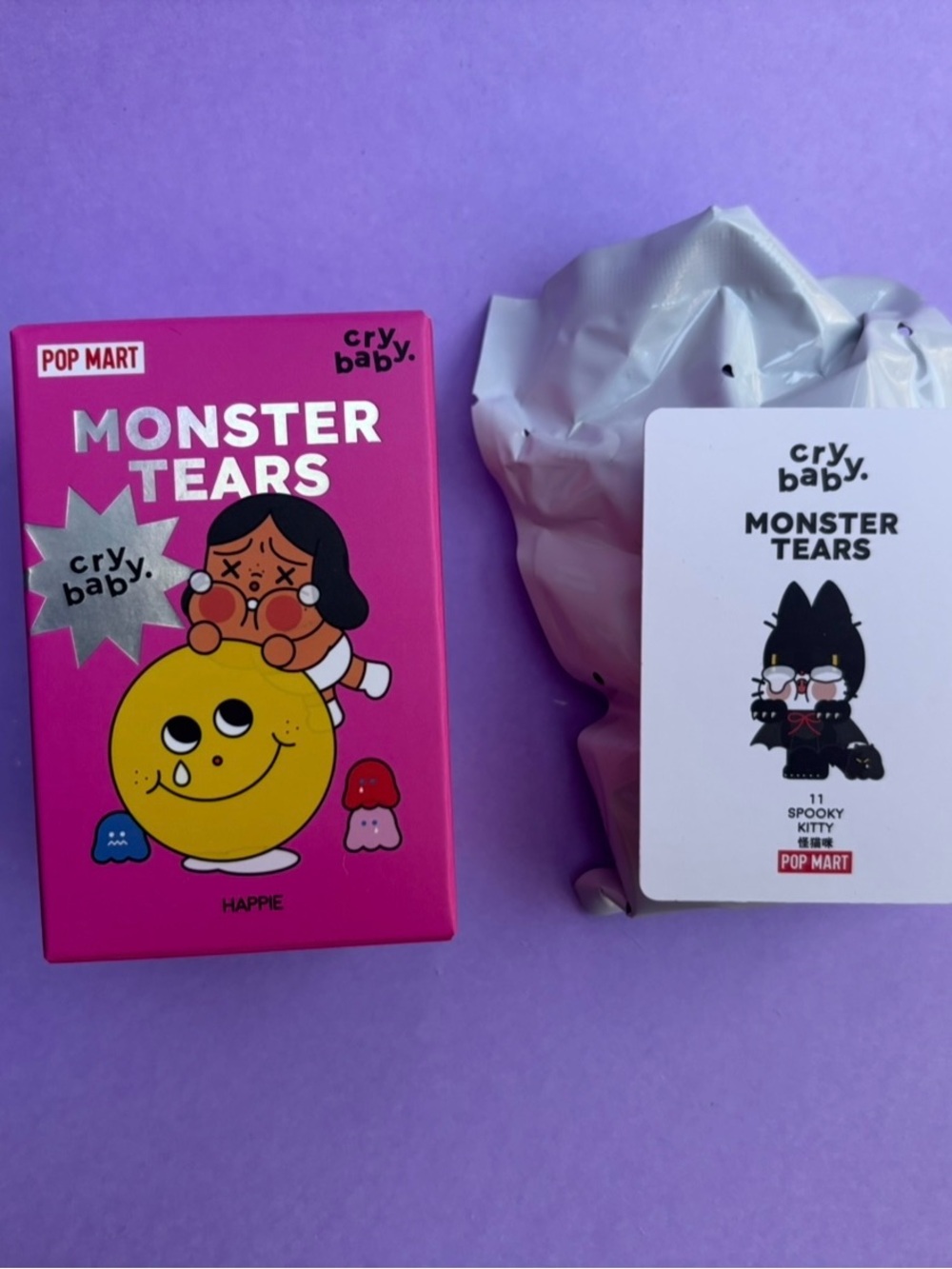 POP MART crybaby Spooky Kitty